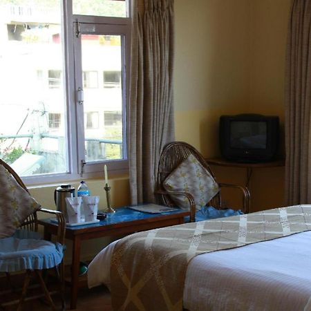 Fairmount Hotel Pokhara Kültér fotó