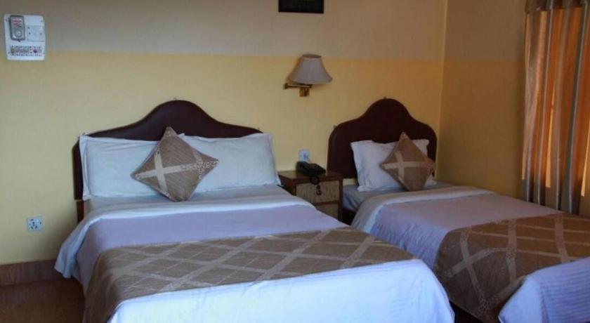 Fairmount Hotel Pokhara Kültér fotó