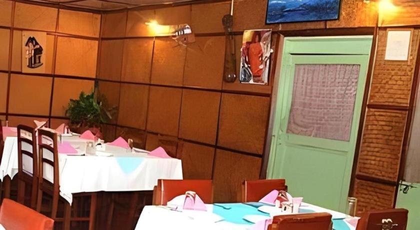 Fairmount Hotel Pokhara Kültér fotó