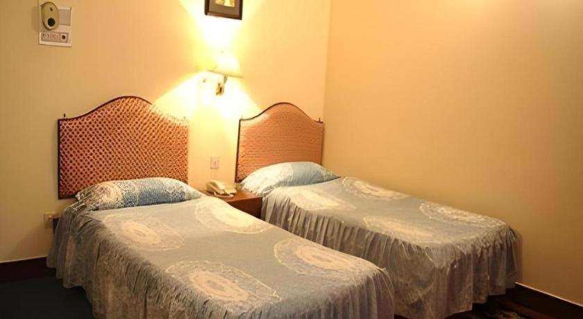 Fairmount Hotel Pokhara Kültér fotó