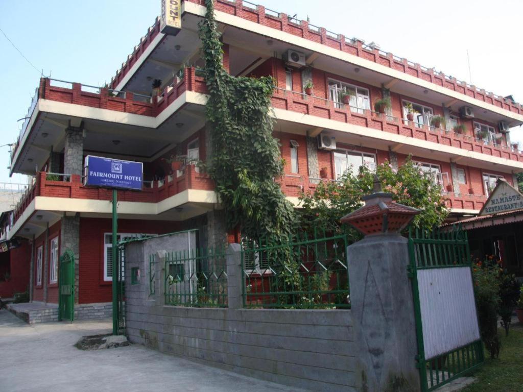 Fairmount Hotel Pokhara Kültér fotó